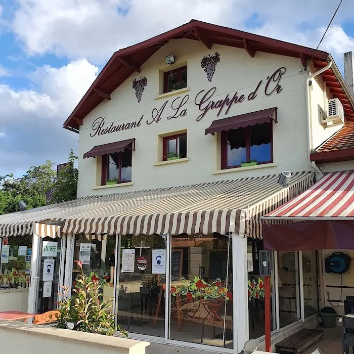 devanture du restaurant a la grappe d'or à Monbazillac