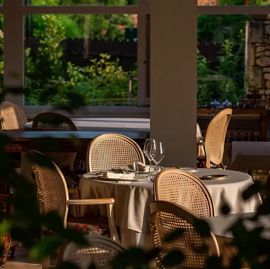 intérieur du restaurant le centenaire